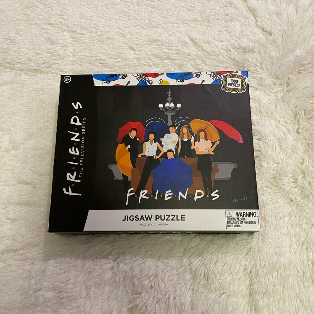 Friends Fountain 1000 Piece Jigsaw Puzzle
